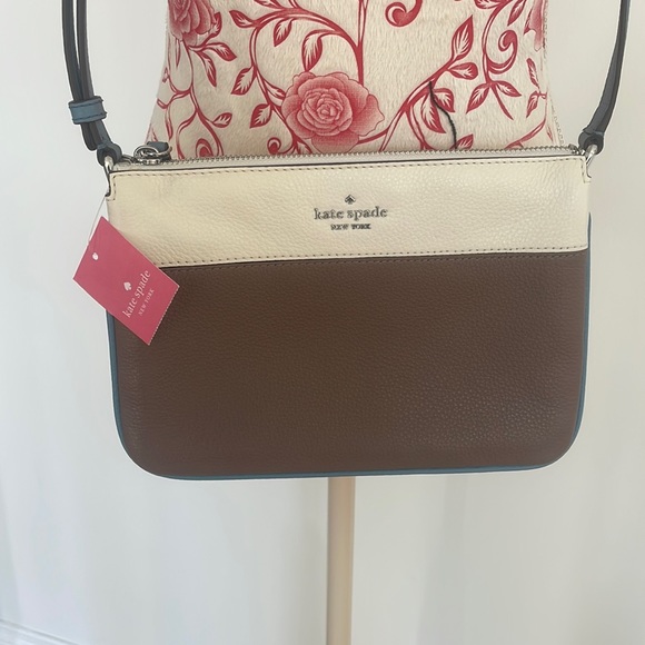 kate spade triple gusset crossbody - Picture 1 of 3